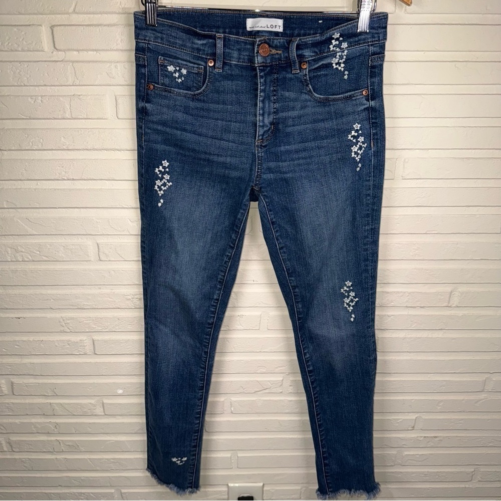 Loft Denim Blue Embroidered Floral Skinny Jeans, Women’s Size 27